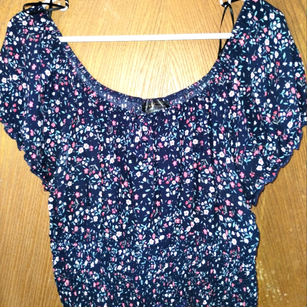 Skirt and top set